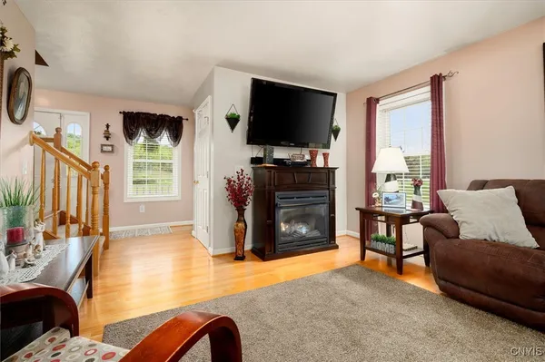 $449,900 | 104 Pinehurst Lane, Augusta, NY 13425
