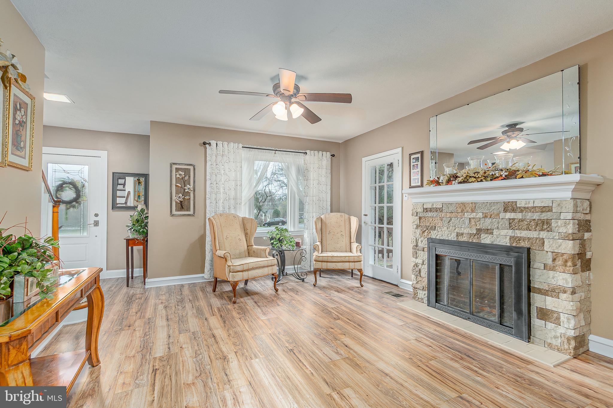 215 West Rose Valley Road Wallingford, PA 19086 - Photo 12 of 77 Living Room