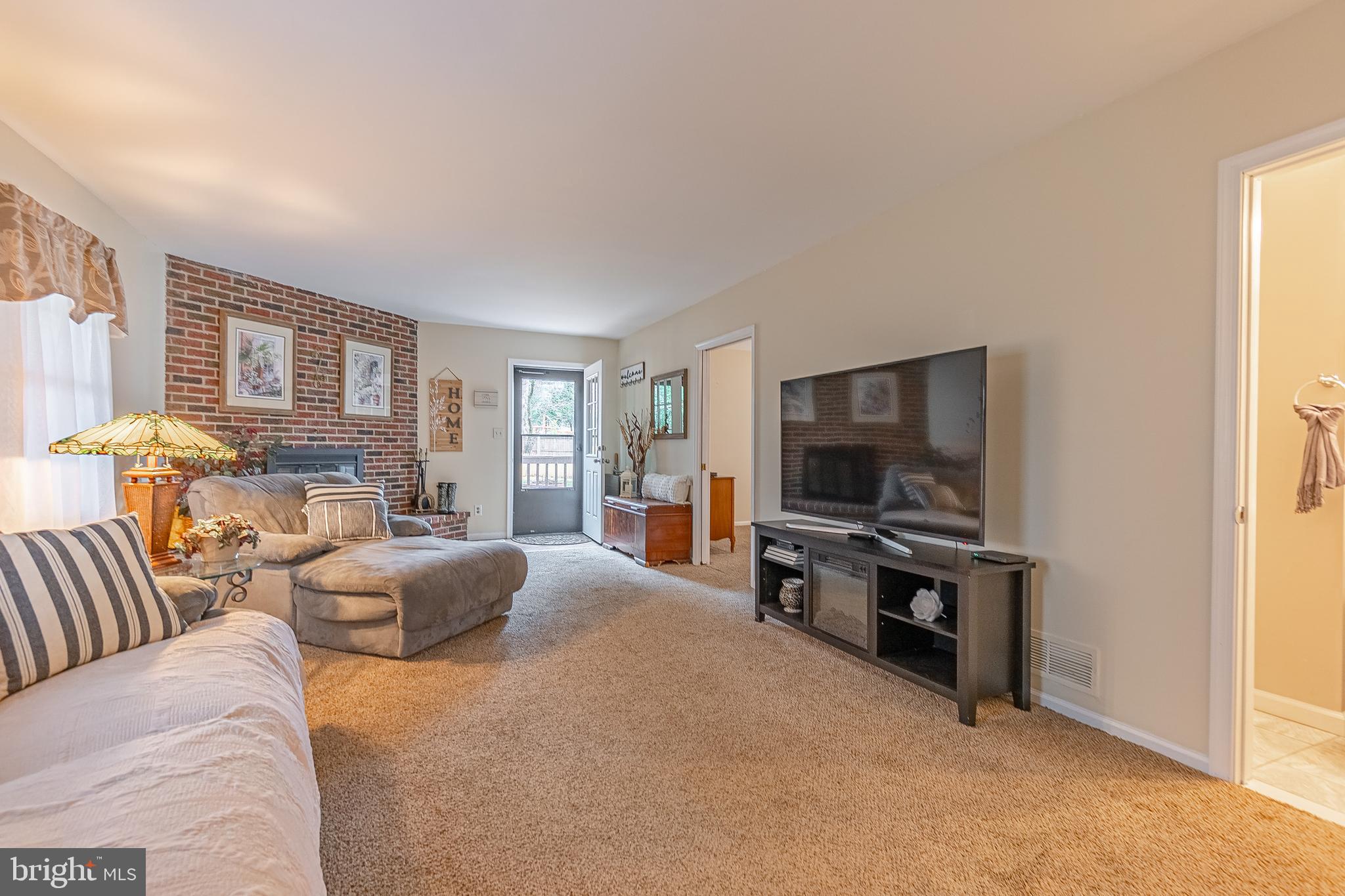 215 West Rose Valley Road Wallingford, PA 19086 - Photo 32 of 77 Family Room