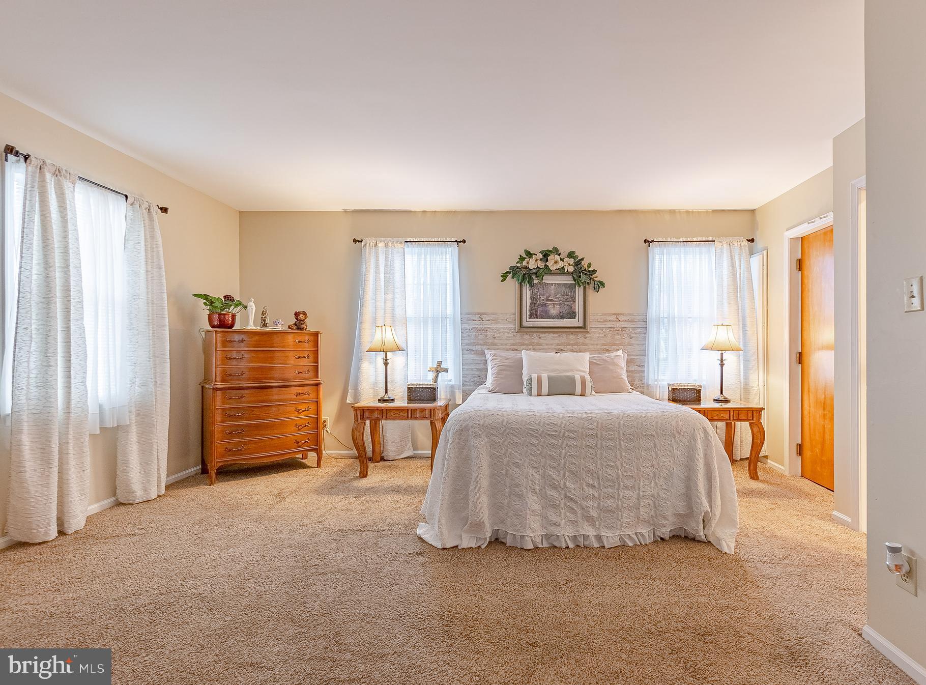215 West Rose Valley Road Wallingford, PA 19086 - Photo 36 of 77 Main Level - Primary Bedroom