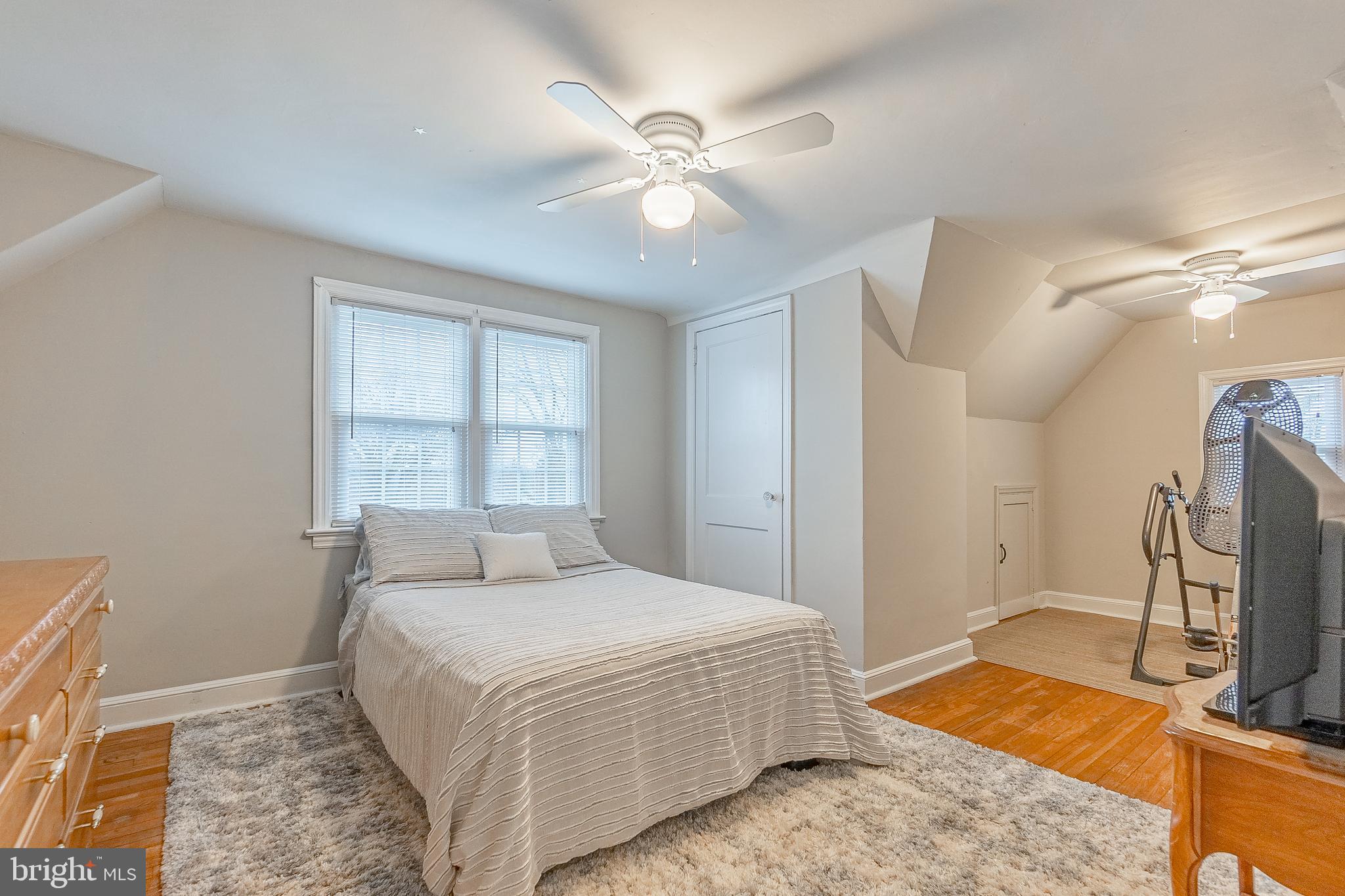 215 West Rose Valley Road Wallingford, PA 19086 - Photo 46 of 77 Upper Level - Bedroom 1