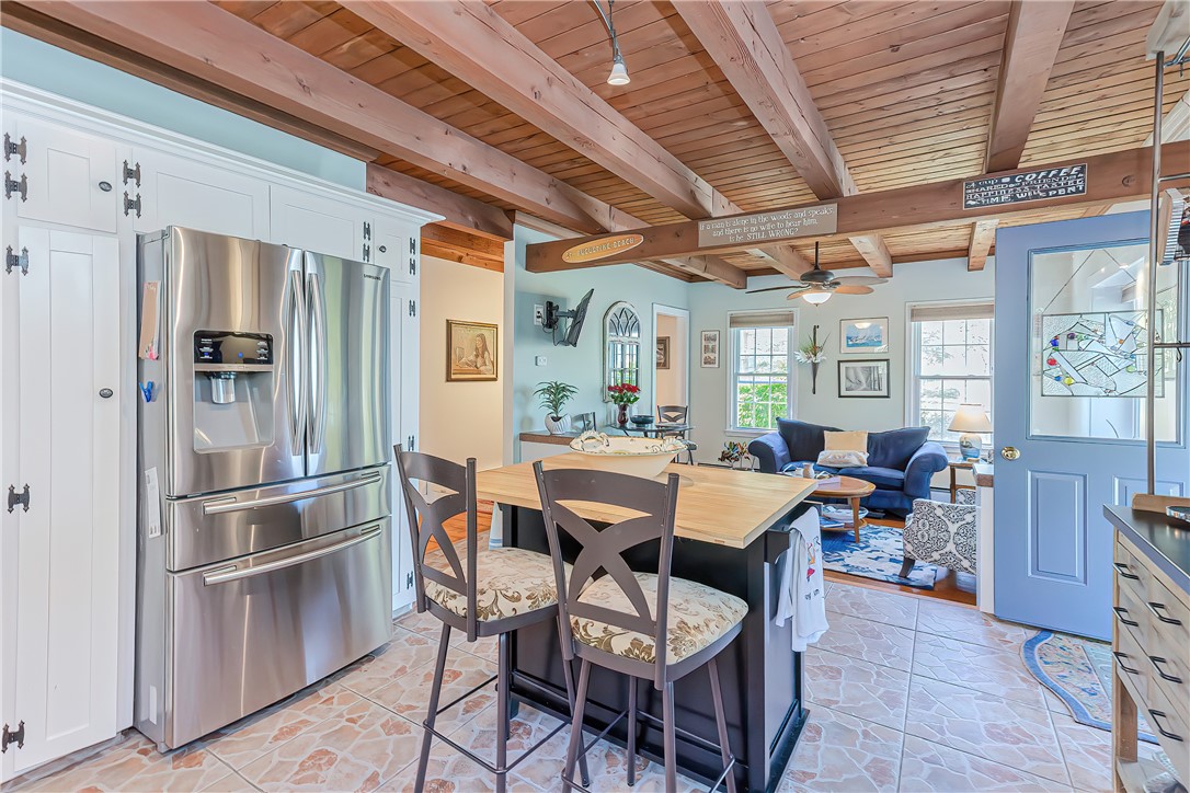 35 Fales Road Bristol, RI 02809 - Photo 8 of 25 Gallery Image 8