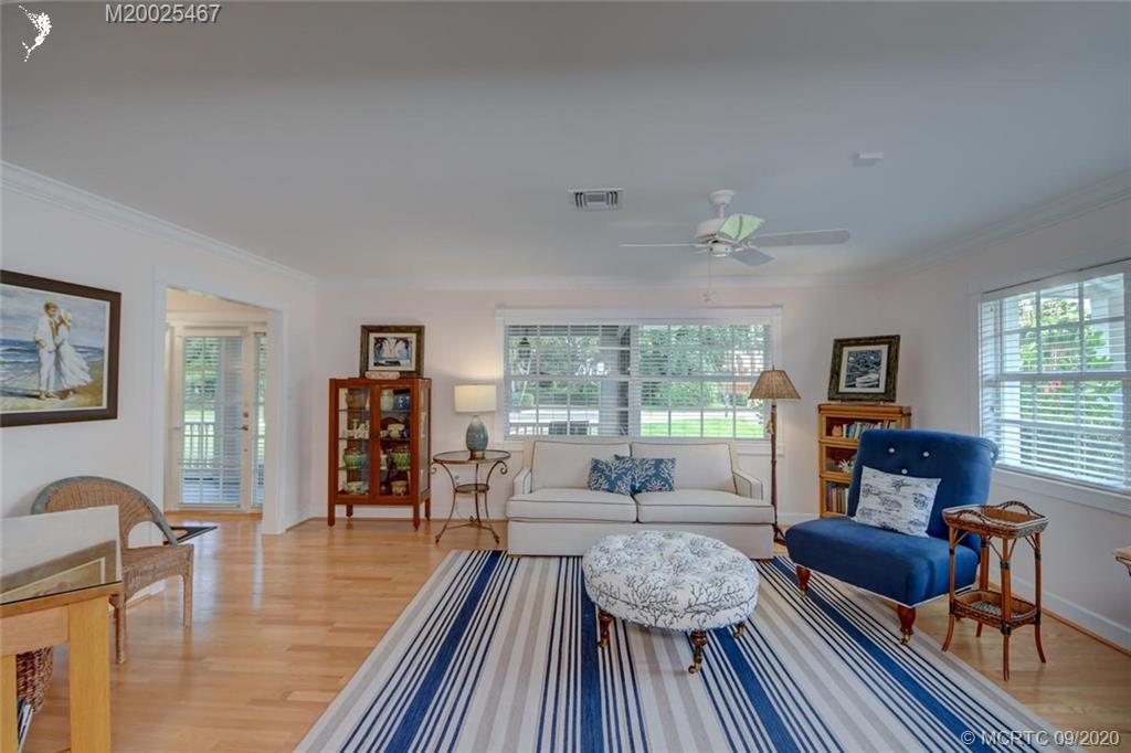 904 Southeast Riverside Drive Stuart, FL 34994 - Photo 16 of 72 Gallery Image 16