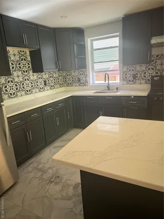 $3,300 | 39 Spruce Street, Unit 1, Yonkers, NY 10701