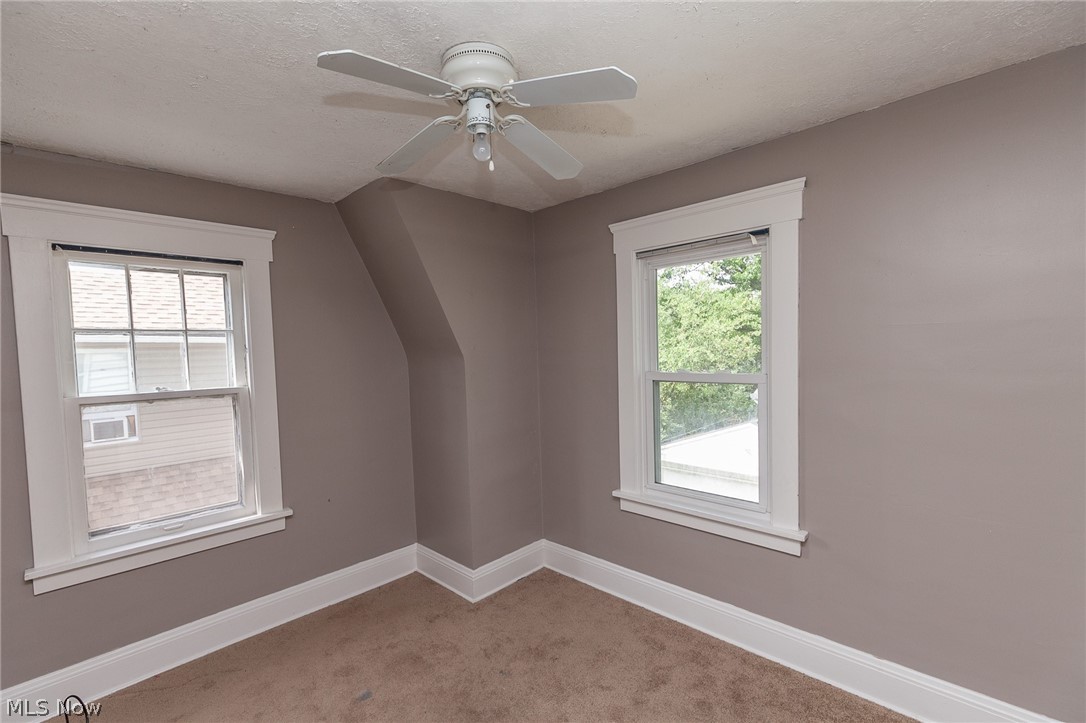 4029 Buxton Road Cleveland, OH 44121 - Photo 18 of 22