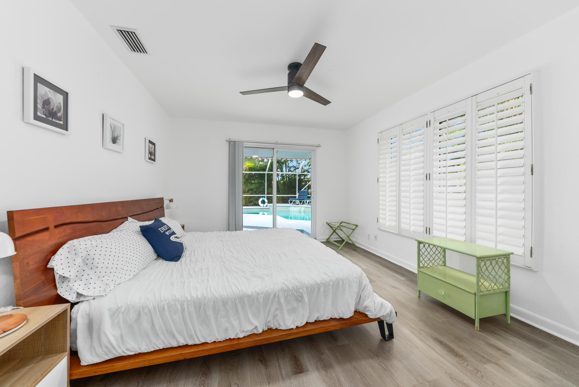 1140 Beach Road West Palm Beach, FL 33404 - Photo 14 of 35 1140 Beach Rd, Riviera Beach (30)