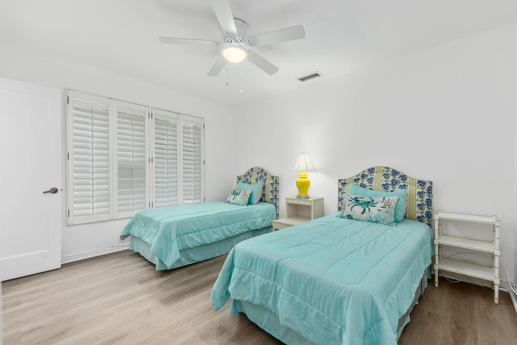 1140 Beach Road West Palm Beach, FL 33404 - Photo 16 of 35 1140 Beach Rd, Riviera Beach (28)