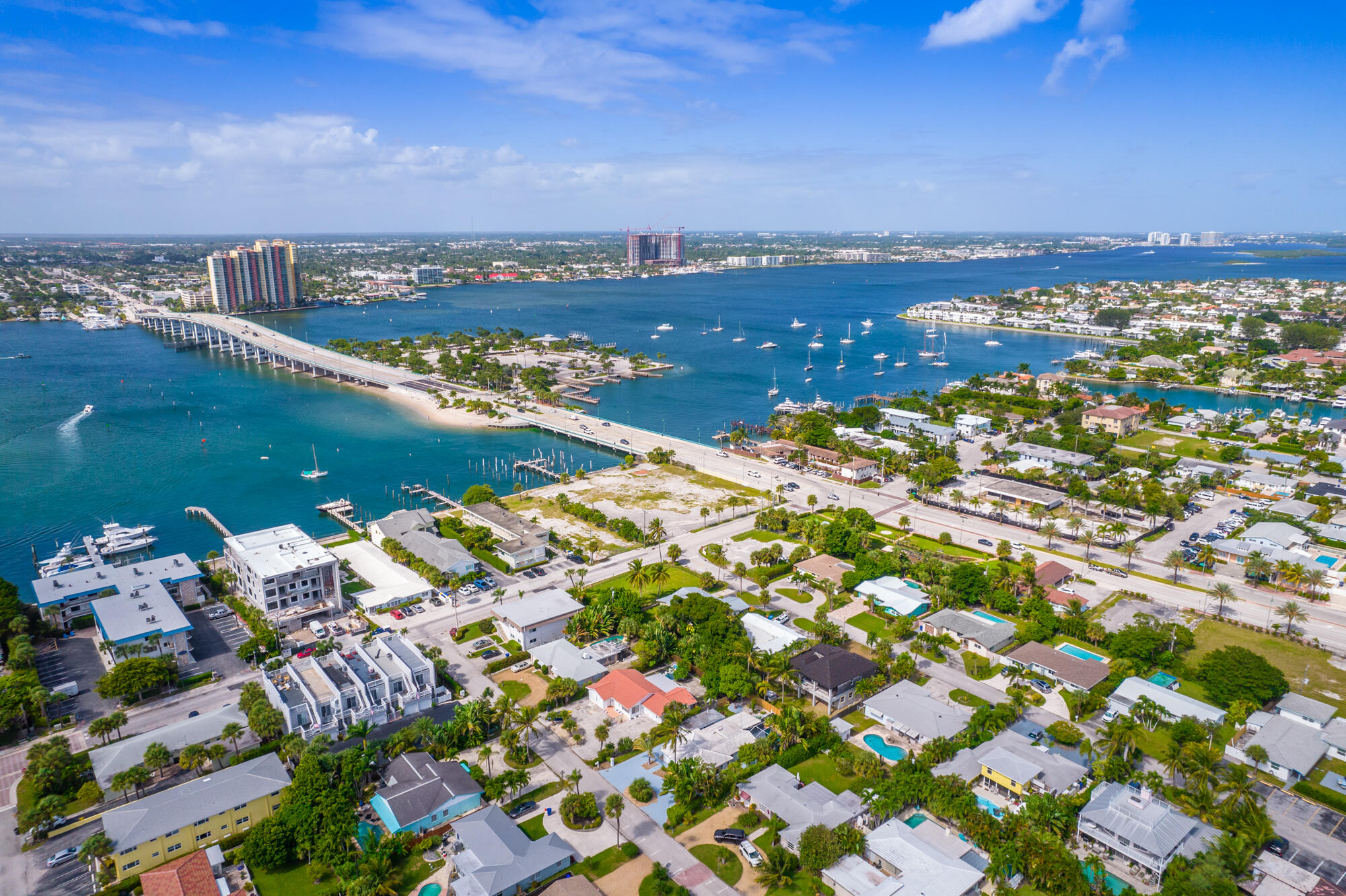 1140 Beach Road West Palm Beach, FL 33404 - Photo 22 of 35 1140 Beach Rd, Riviera Beach (7)