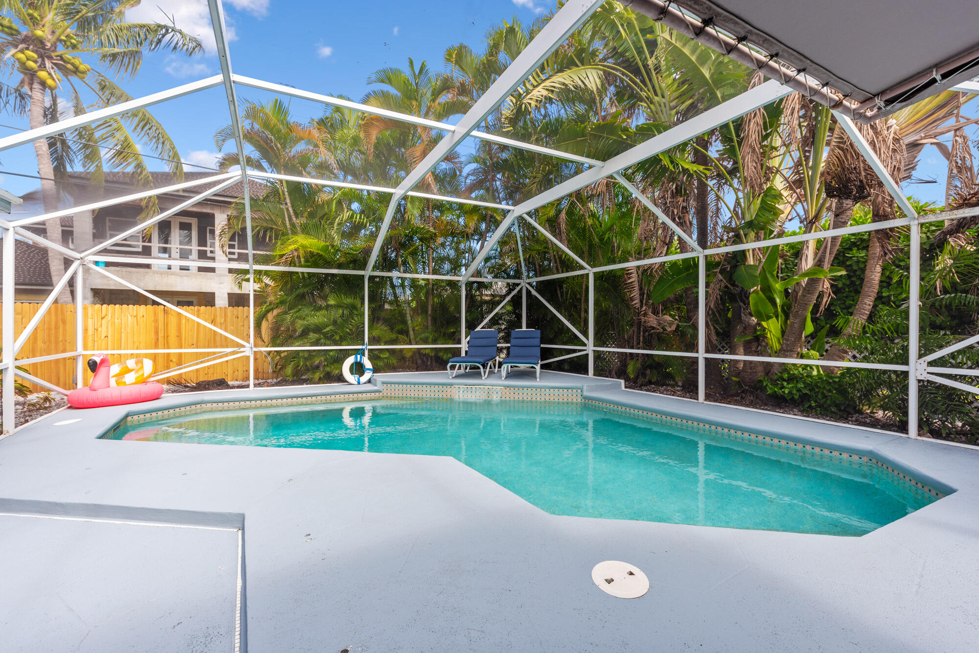 1140 Beach Road West Palm Beach, FL 33404 - Photo 31 of 35 1140 Beach Rd, Riviera Beach (34)