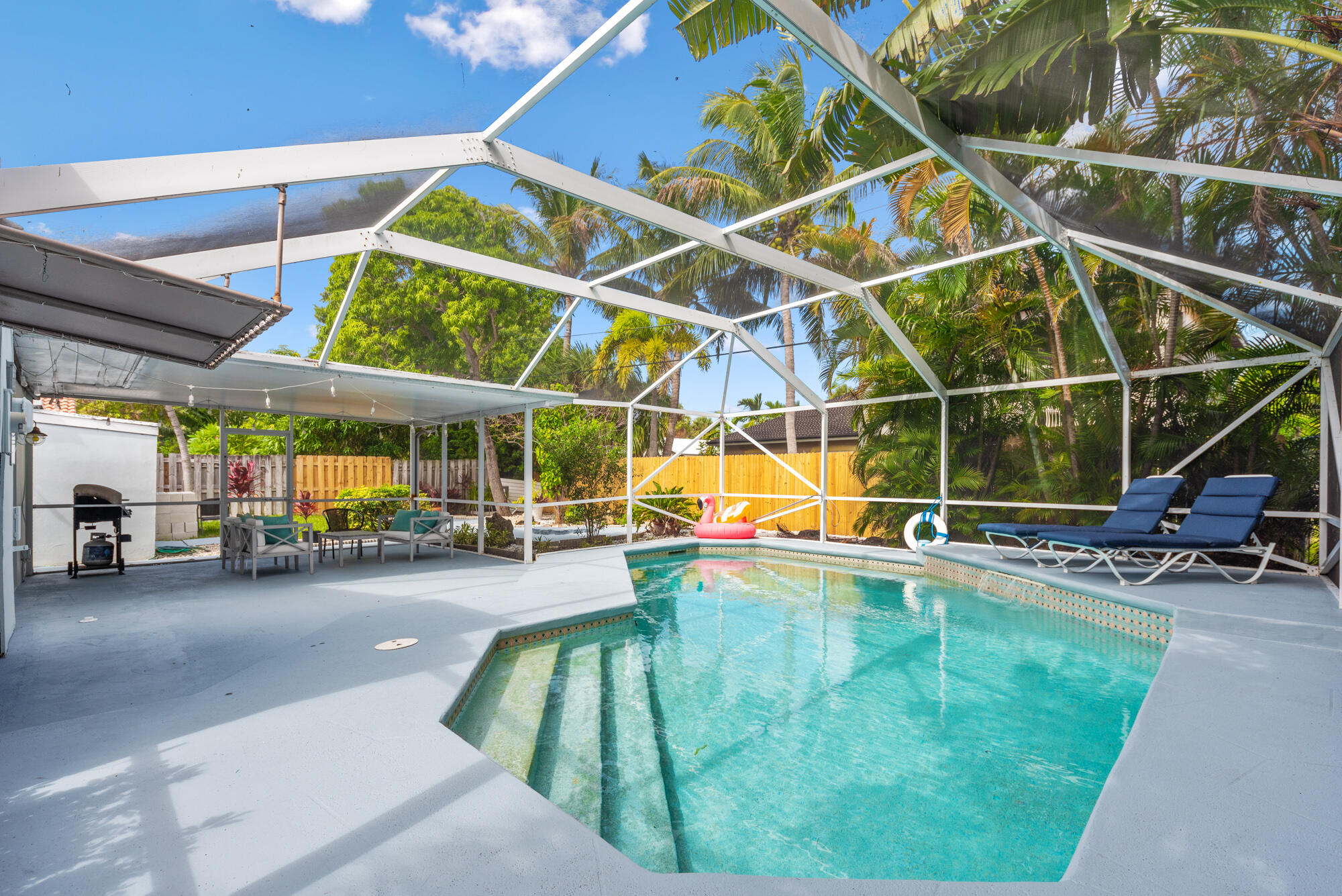 1140 Beach Road West Palm Beach, FL 33404 - Photo 32 of 35 1140 Beach Rd, Riviera Beach (35)