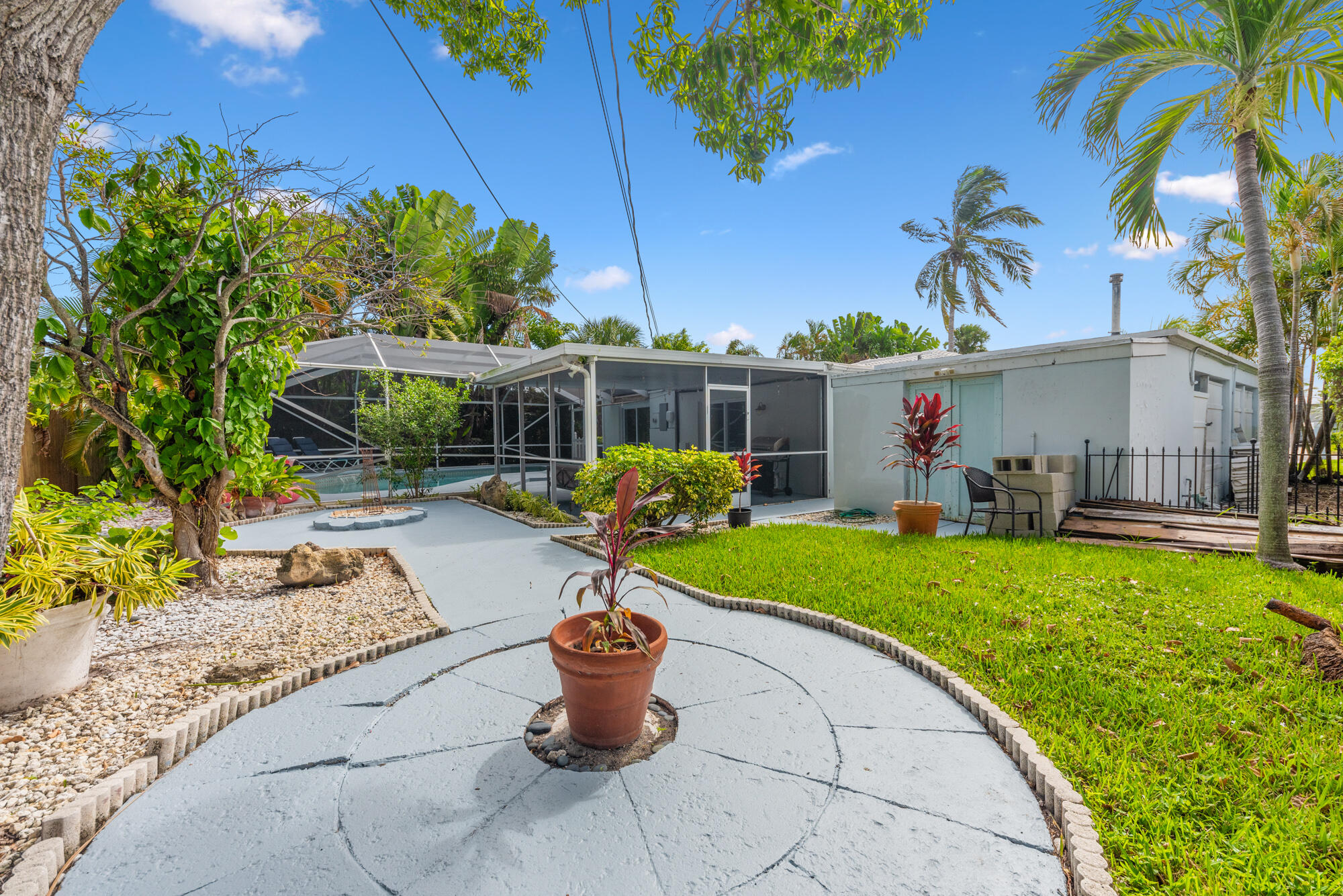 1140 Beach Road West Palm Beach, FL 33404 - Photo 34 of 35 1140 Beach Rd, Riviera Beach (37)