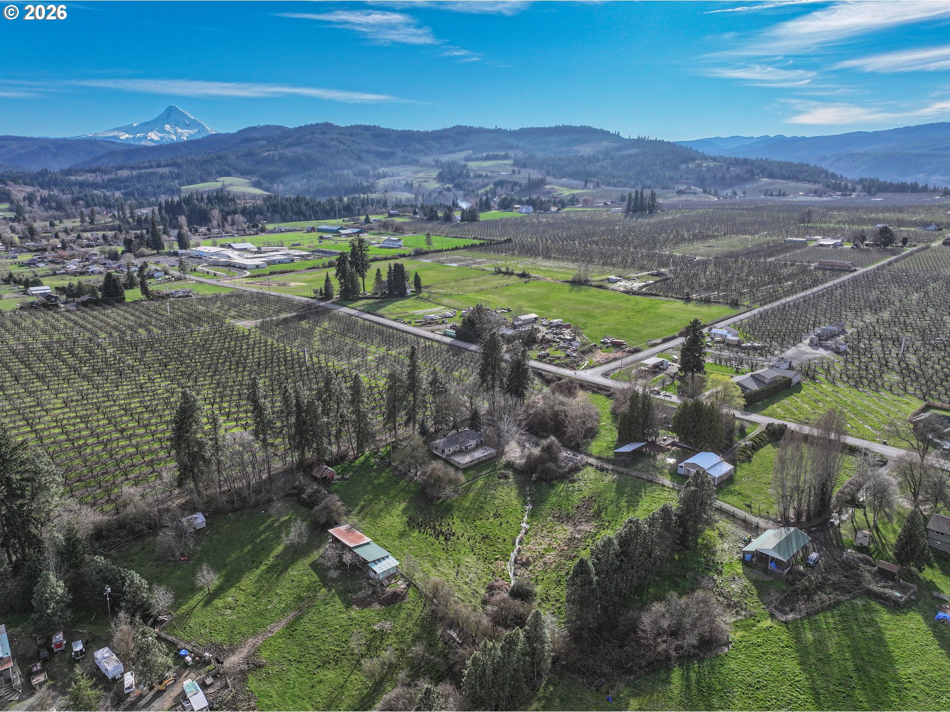 2739 Wyeast Road Hood River, OR 97031 - Photo 11 of 28 a view of lake with mountain