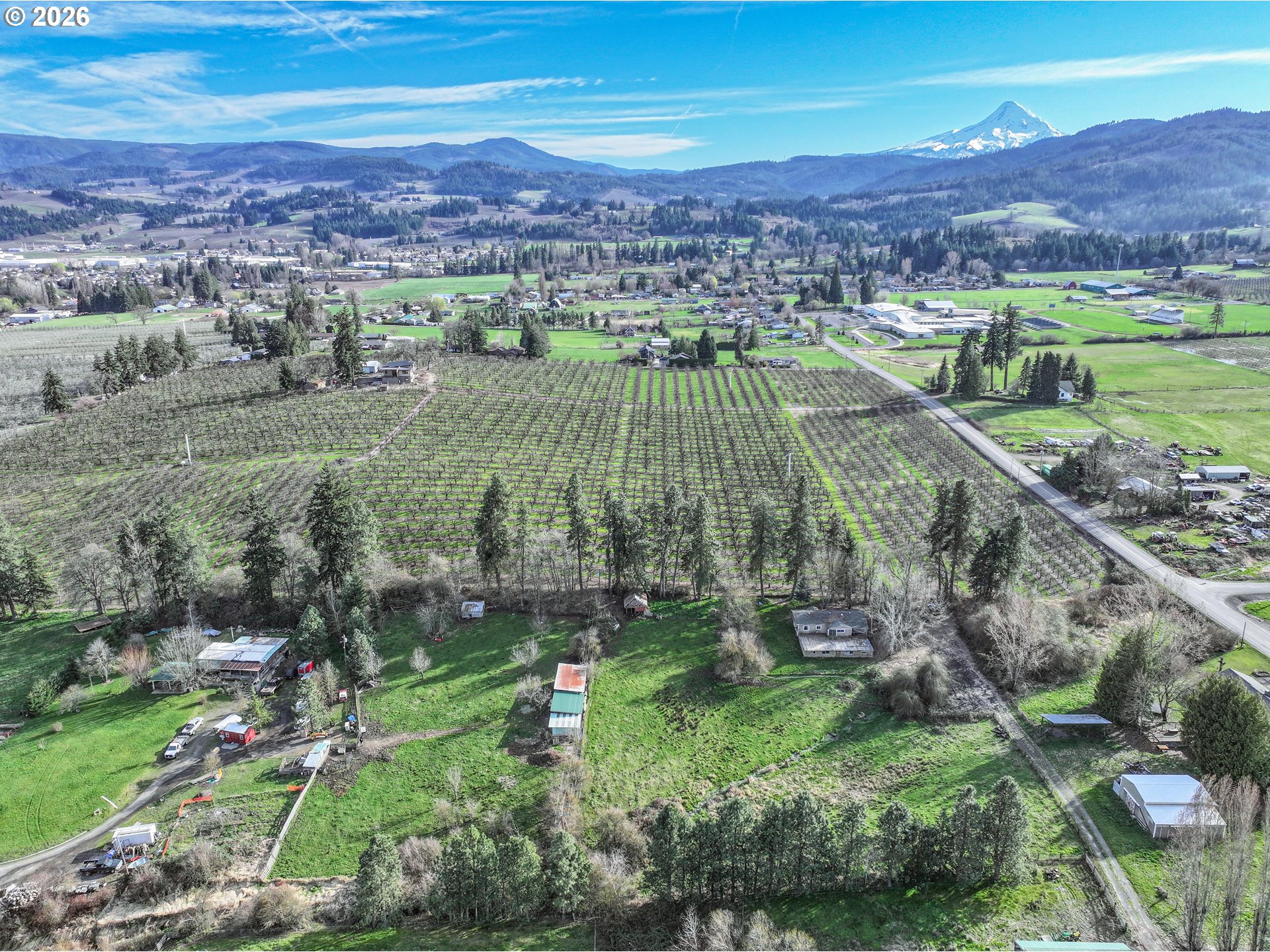 2739 Wyeast Road Hood River, OR 97031 - Photo 10 of 28 an aerial view of a house with a yard