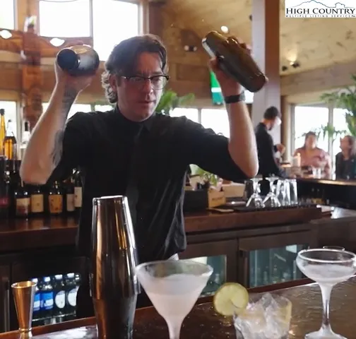 a view of a water fountain