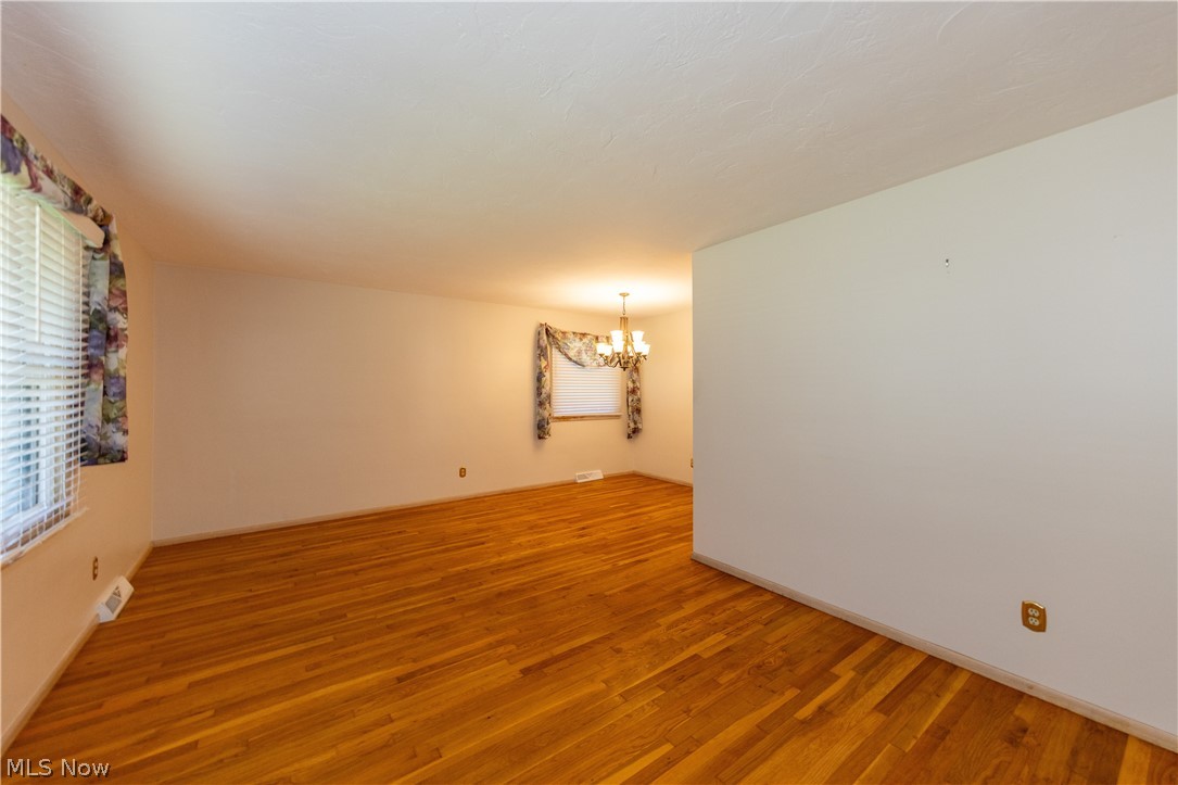 4632 Anderson Road South Euclid, OH 44121 - Photo 4 of 33 Gallery Image 4