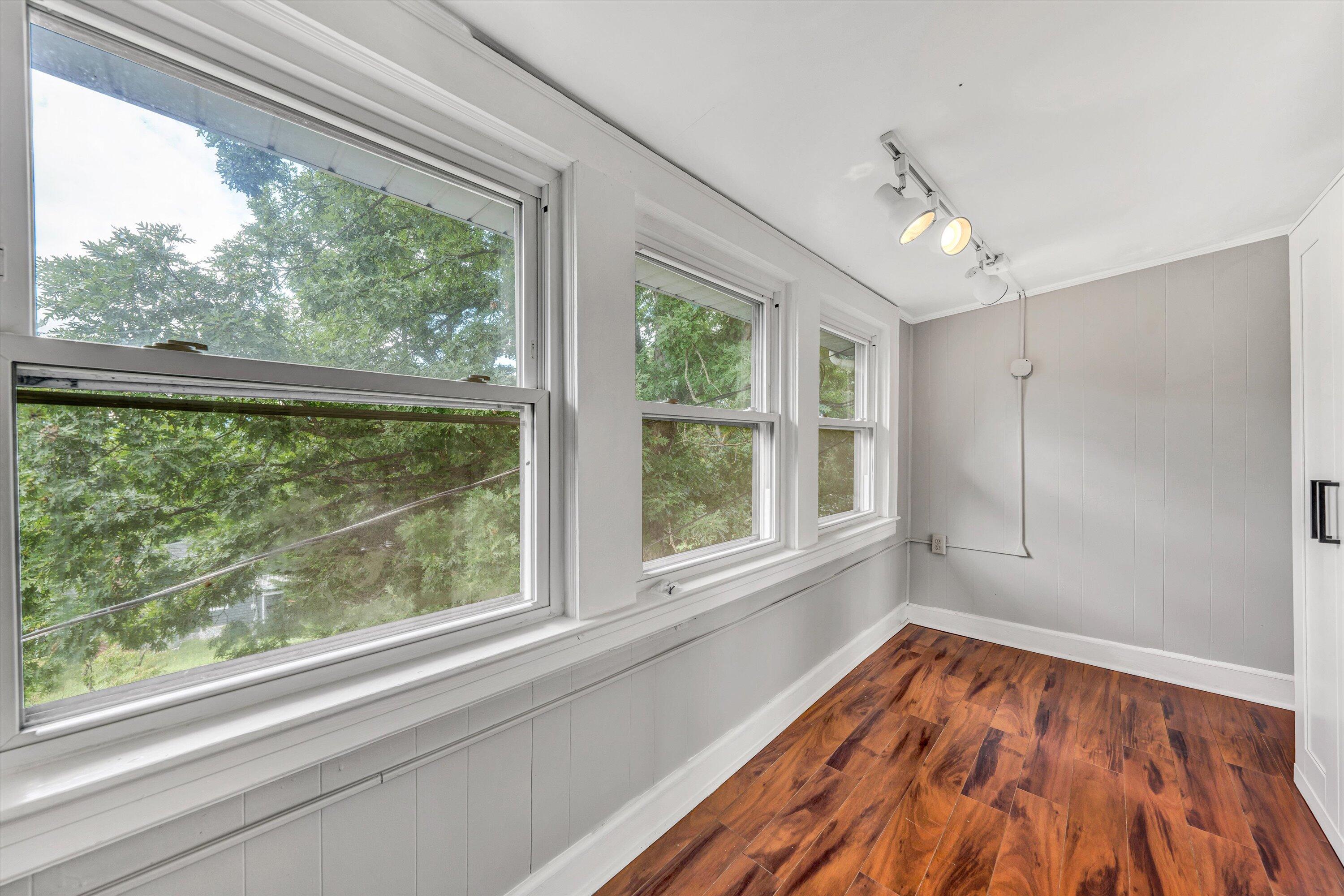 1703 Springfield Avenue Salem, VA 24153 - Photo 32 of 51 32-DSC00208