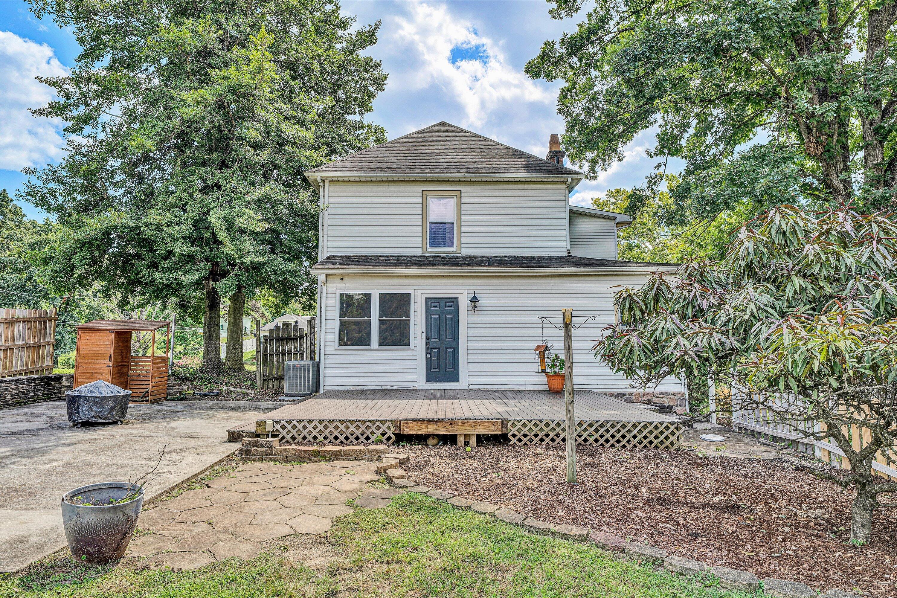 1703 Springfield Avenue Salem, VA 24153 - Photo 40 of 51 44-DSC00256