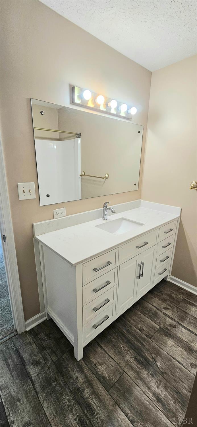204 Shaker Lane Forest, VA 24551 - Photo 35 of 41 a utility room with a sink washer and dryer