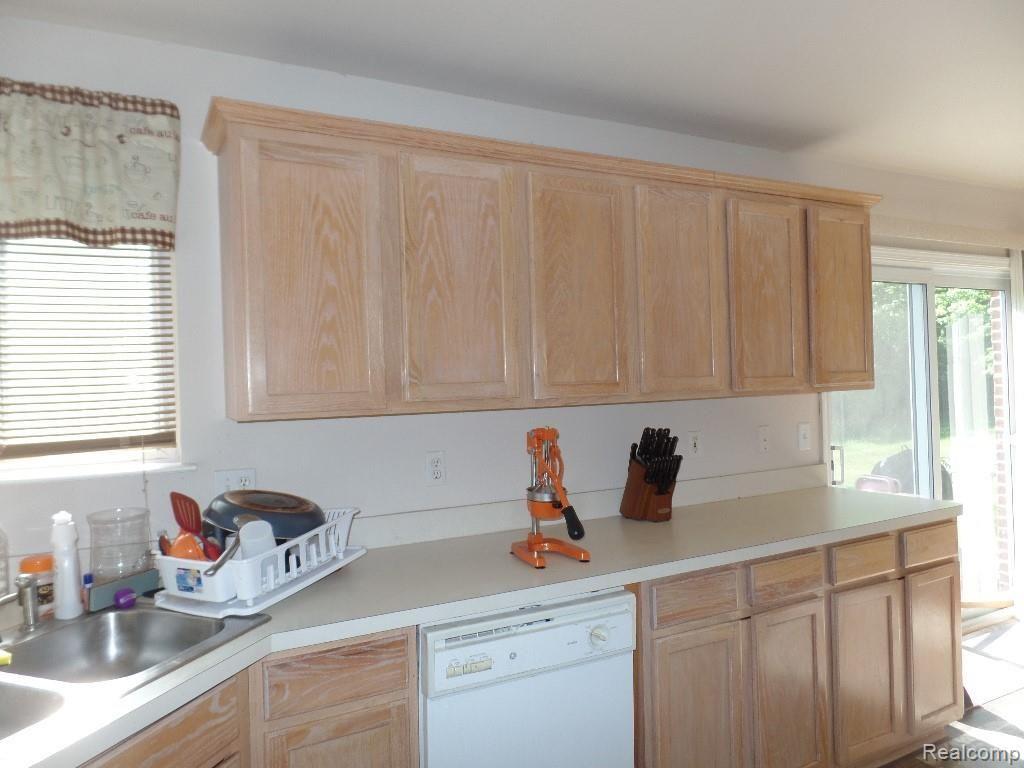 8357 Jeremy Road Belleville, MI 48111 - Photo 21 of 53