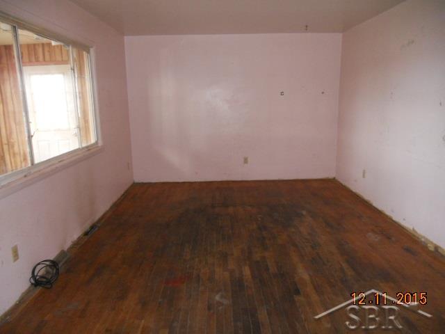 238 North Raucholz Road Hemlock, MI 48626 - Photo 4 of 15 Living Room
