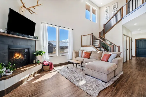 $745,000 | 342 Lake View Road, Hayden, CO 81639