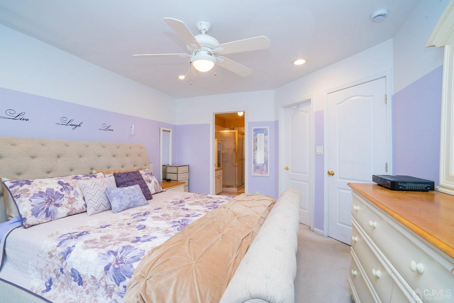 339 Hawthorne Road North Brunswick, NJ 08902 - Photo 16 of 37 Gallery Image 16