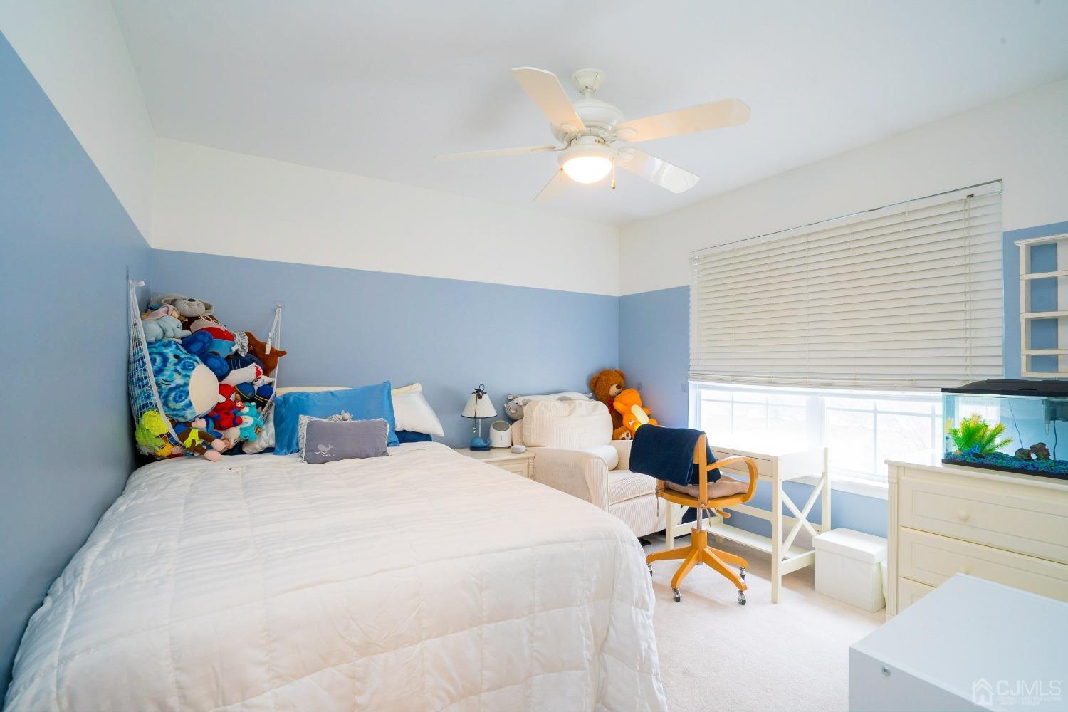 339 Hawthorne Road North Brunswick, NJ 08902 - Photo 19 of 37 Gallery Image 19