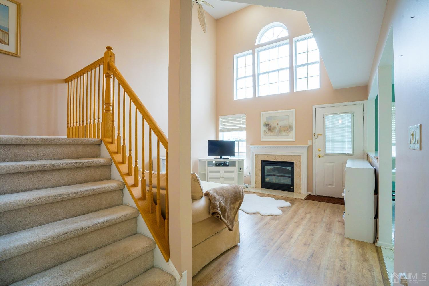 339 Hawthorne Road North Brunswick, NJ 08902 - Photo 5 of 37 Gallery Image 5