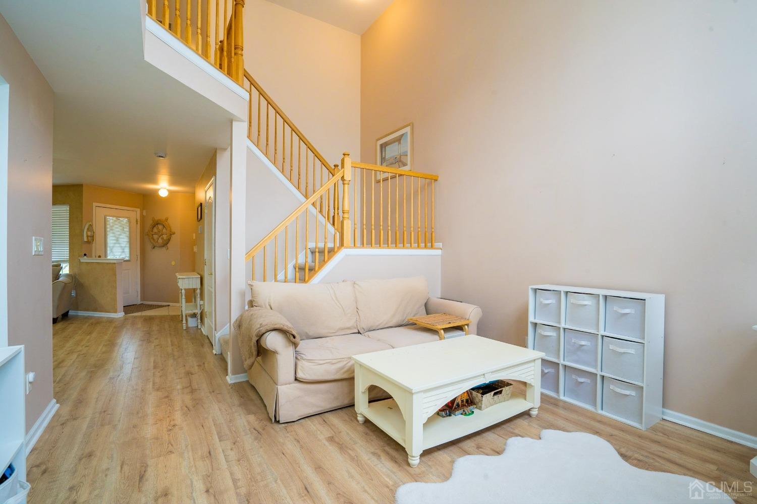 339 Hawthorne Road North Brunswick, NJ 08902 - Photo 7 of 37 Gallery Image 7