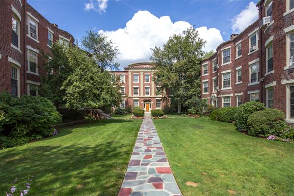 137 Beaconsfield Road, Unit 6 Brookline, MA 02445 - Photo 1 of 10 Gallery Image 1