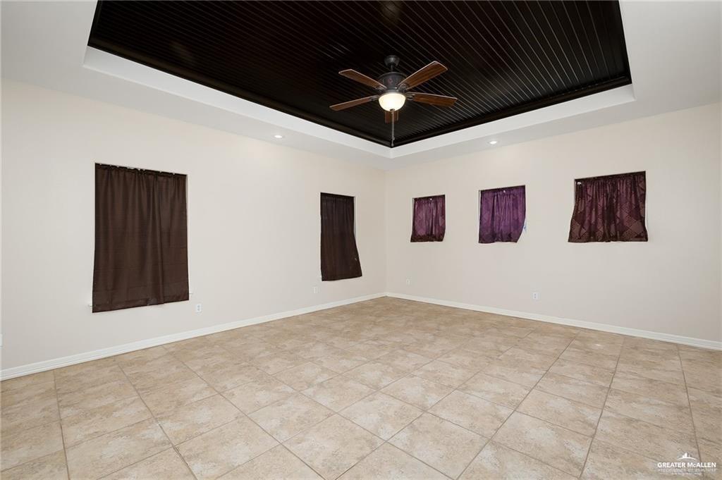511 Mi Vida Street Weslaco, TX 78596 - Photo 8 of 13 a view of an empty room