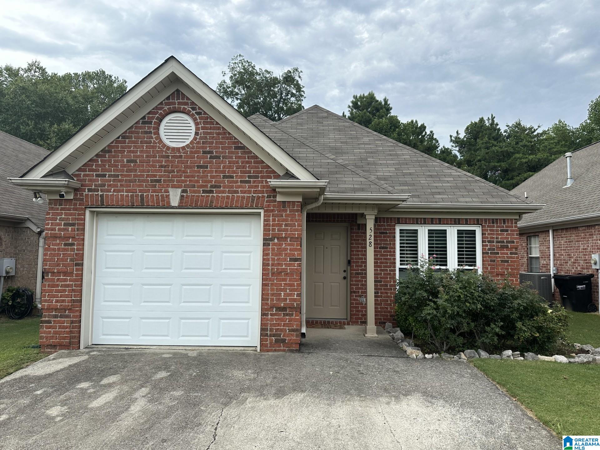 528 Summit Circle Fultondale, AL 35068 - Photo 1 of 13
