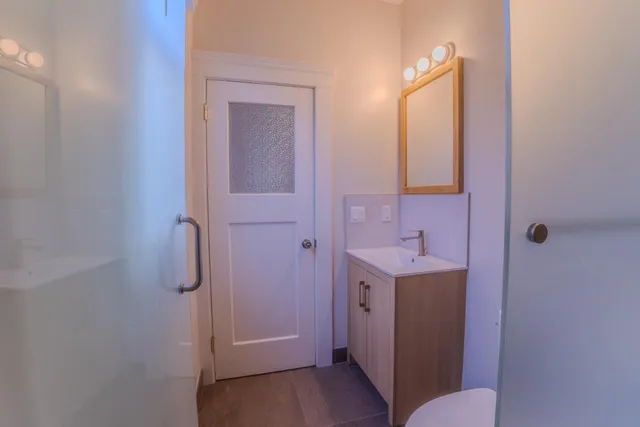 $5,400 | 2018 Oakdale Avenue, San Francisco, CA 94124