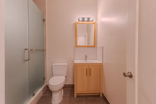 $5,400 | 2018 Oakdale Avenue, San Francisco, CA 94124