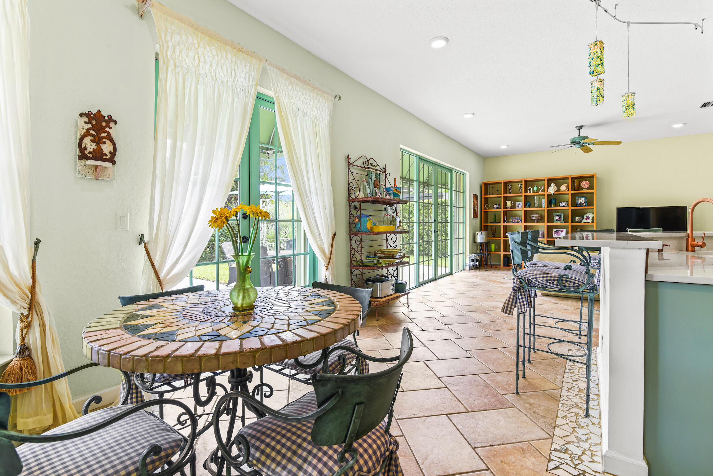 310 Southwest 16th Street Boca Raton, FL 33432 - Photo 19 of 46 BocaRatonStudio 127