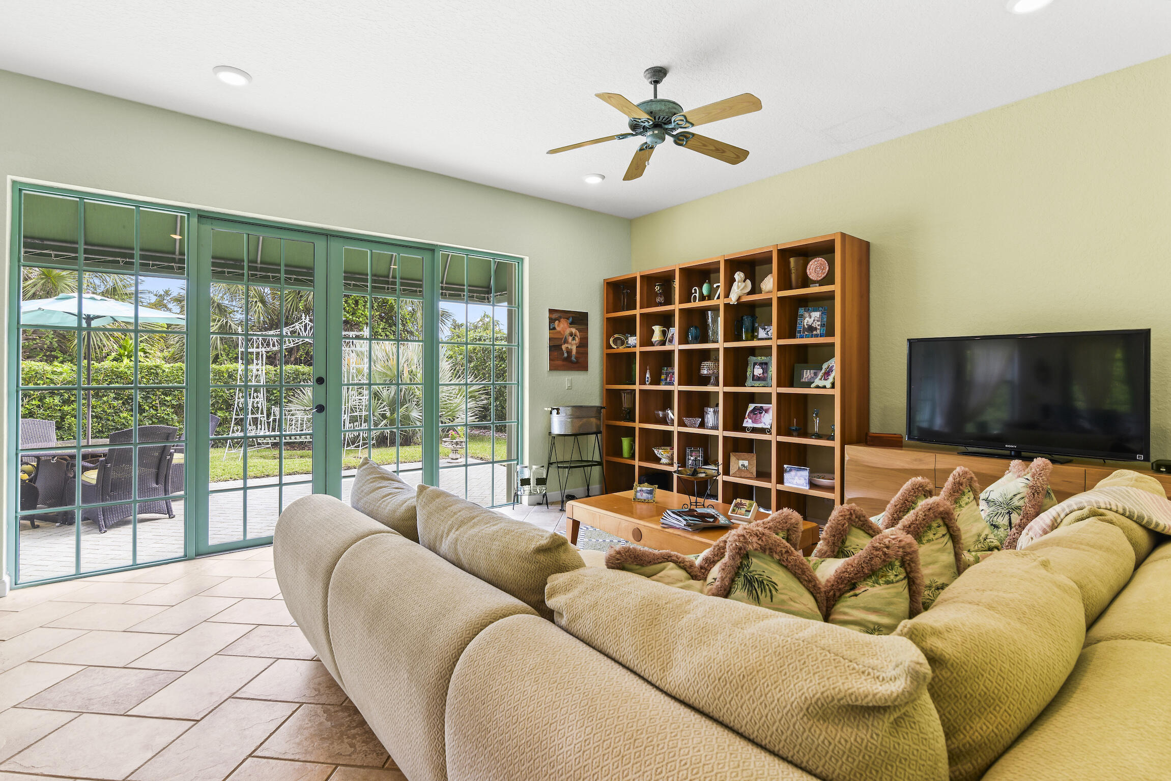 310 Southwest 16th Street Boca Raton, FL 33432 - Photo 26 of 46 BocaRatonStudio 132