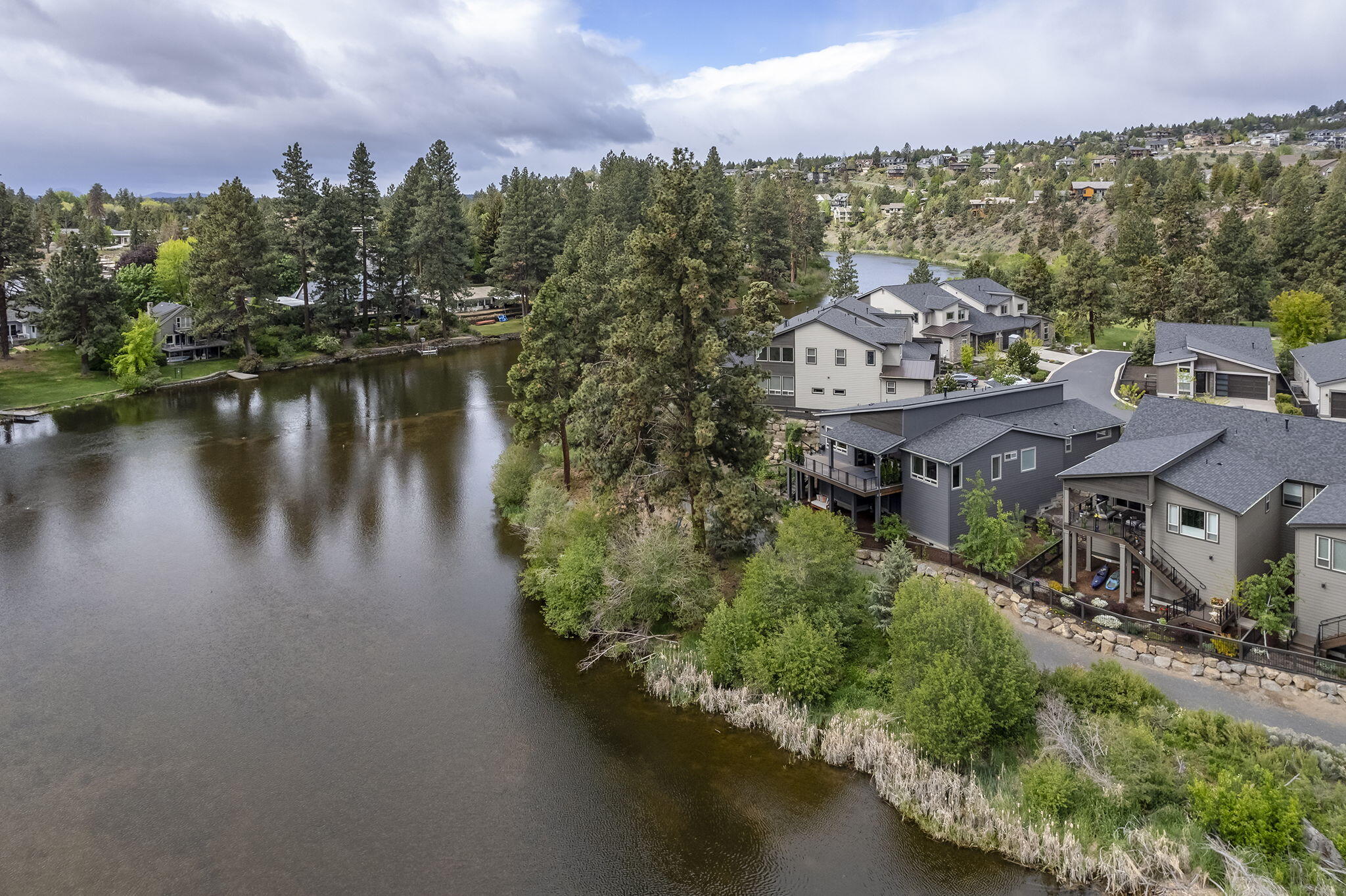 2552 Northwest Rippling River Court Bend, OR 97703 - Photo 55 of 58 54