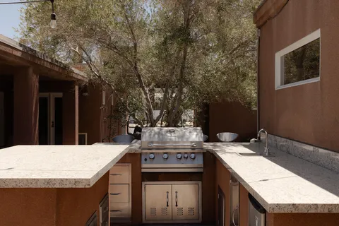 $950,000 | 52883 Eisenhower Drive, La Quinta, CA 92253