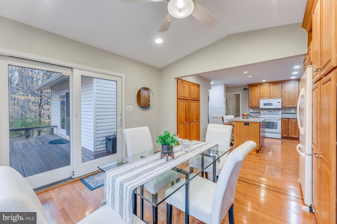 9226 Rockefeller Lane Springfield, VA 22153 - Photo 14 of 58