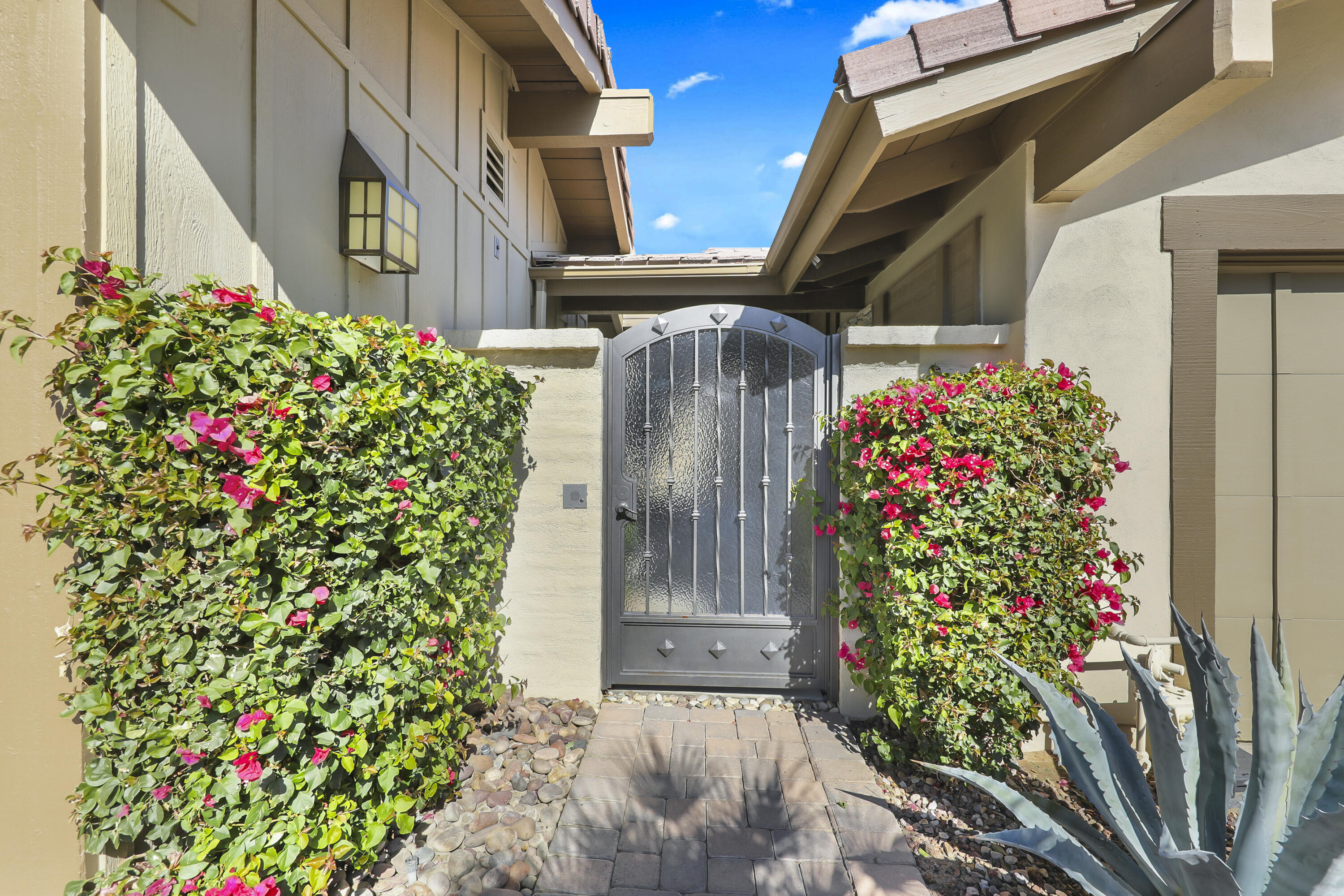 76 Old Ranch Road Palm Desert, CA 92211 - Photo 2 of 60 OldRanch76#2