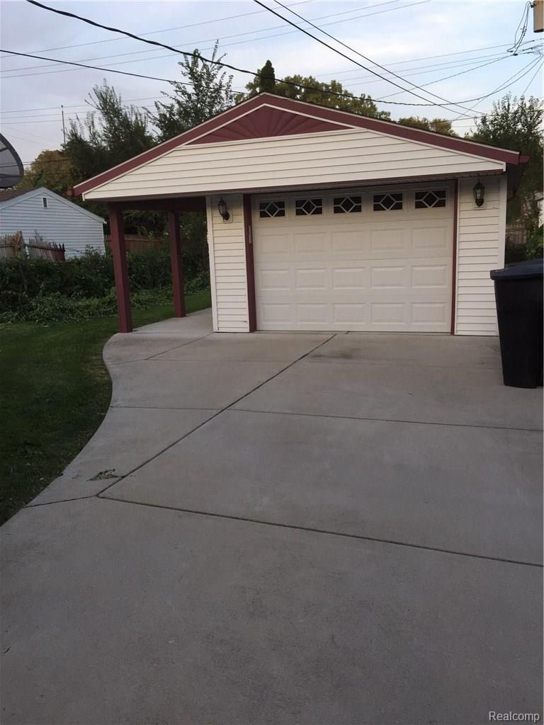 20110 Burt Road Detroit, MI 48219 - Photo 3 of 28 GARAGE