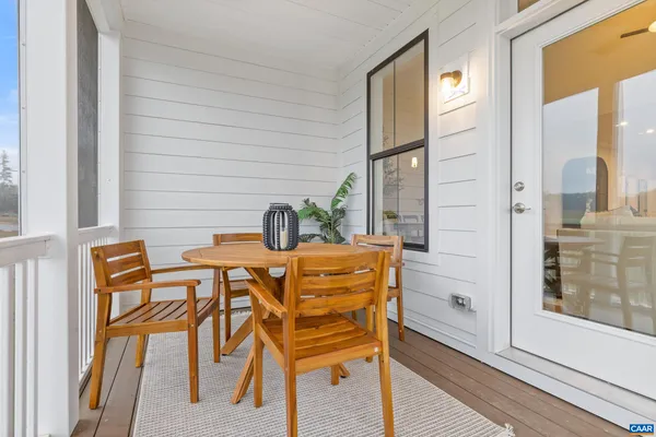 $784,900 | 2 East Corsham Street, Crozet, VA 22932