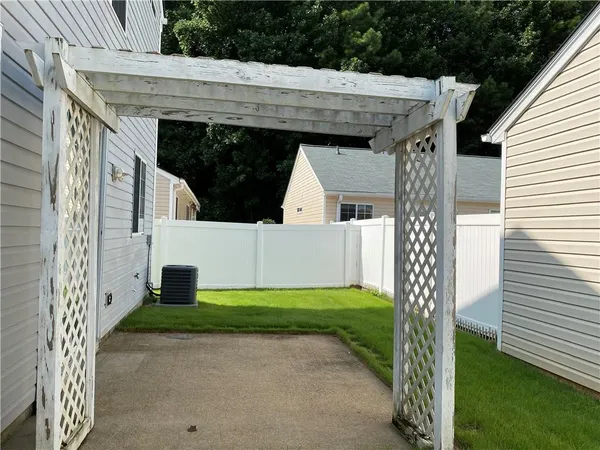 $2,200 | 736 Bedford Court, Woodstock, GA 30188