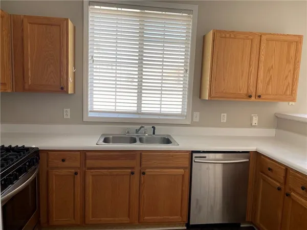 $2,200 | 736 Bedford Court, Woodstock, GA 30188