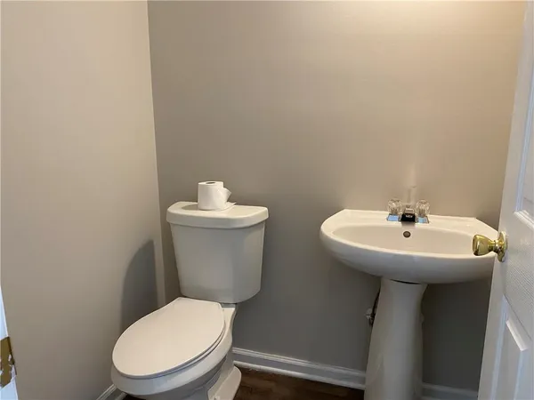 $2,200 | 736 Bedford Court, Woodstock, GA 30188