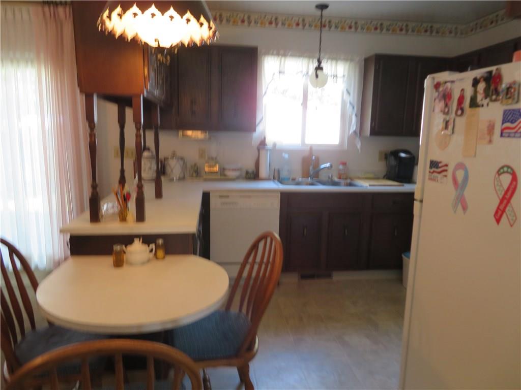 119 Glorietta Hill Road Apollo, PA 15613 - Photo 7 of 25