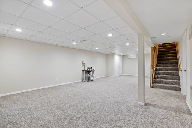 438 South Wright Street Naperville, IL 60540 - Photo 16 of 26 a view of an empty room