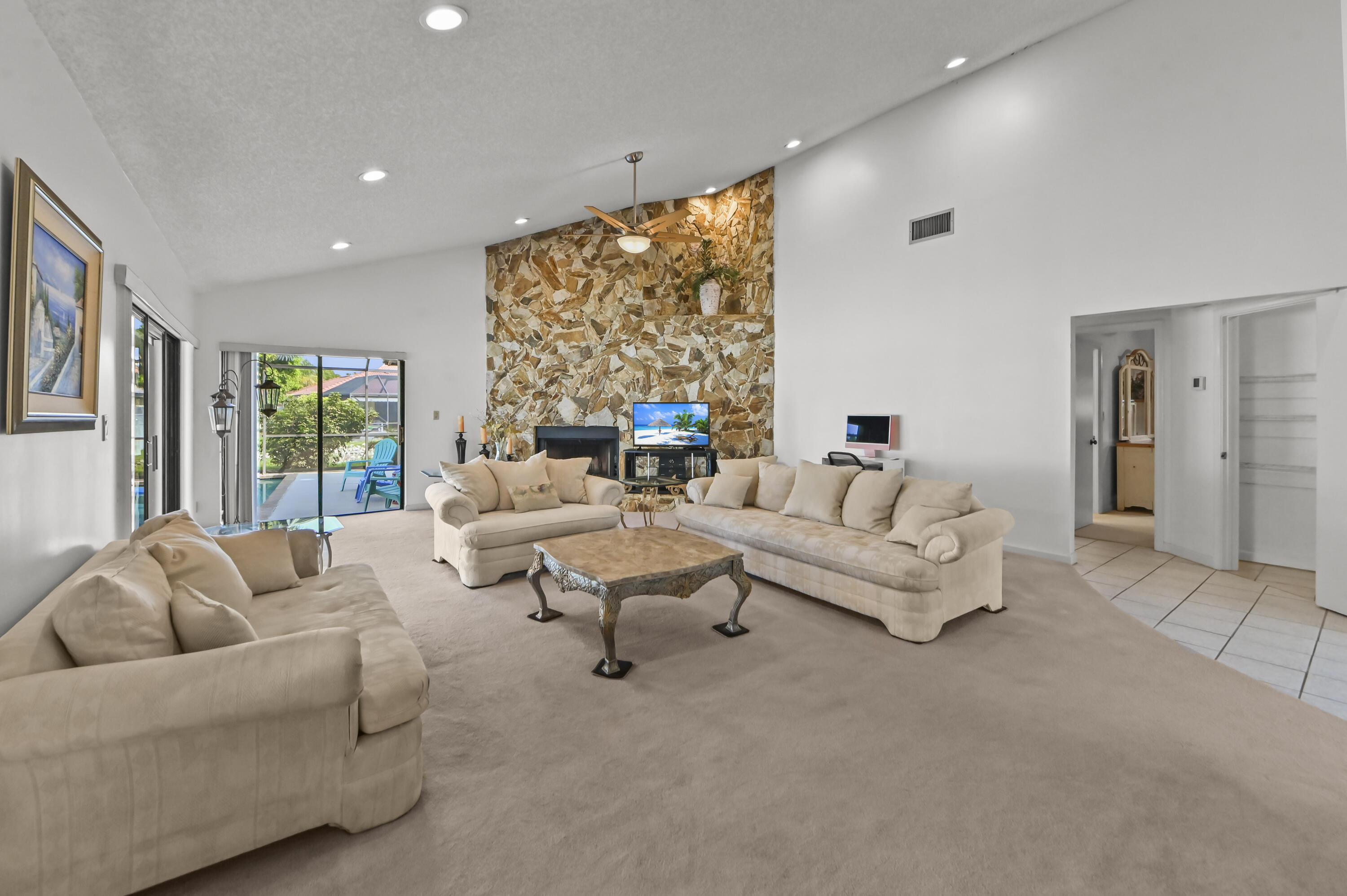 7131 Northwest 3rd Avenue Boca Raton, FL 33487 - Photo 9 of 47 06 Living room 01