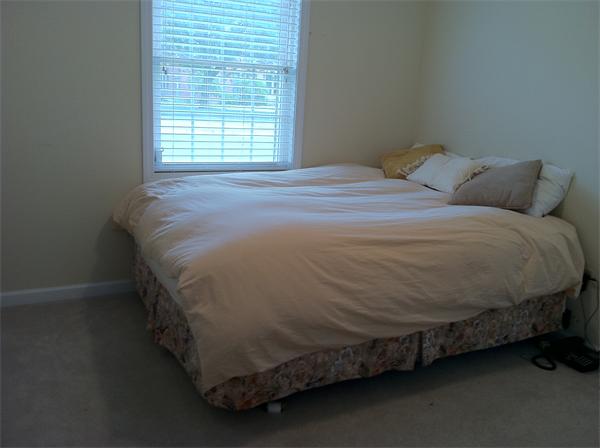 1174 Parker Street Springfield, MA 01129 - Photo 7 of 8 Gallery Image 7