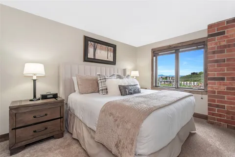 $2,400,000 | 2420 Ski Trail Lane, Unit 308, Steamboat Springs, CO 80487